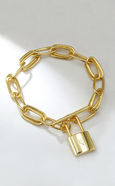 【関税込み】Marland Backus ゴールド チャームブレスレット Marland Backusのゴールド チャームブレスレットがセール中